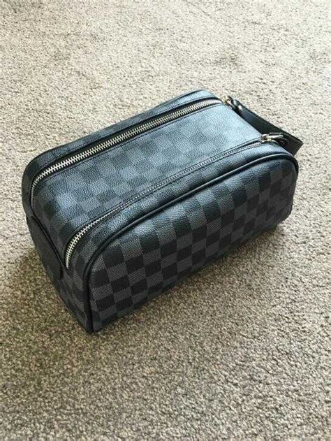 louis vuitton toilettas zwart